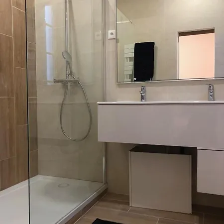 Wonderful 1-br Center Appartamento *
